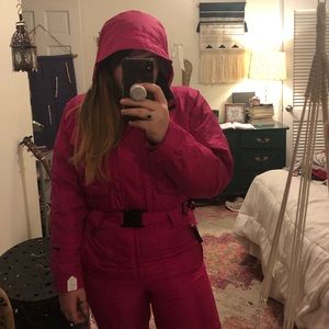PERFECT CONDITION VINTAGE PINK FILA SNOW SUIT